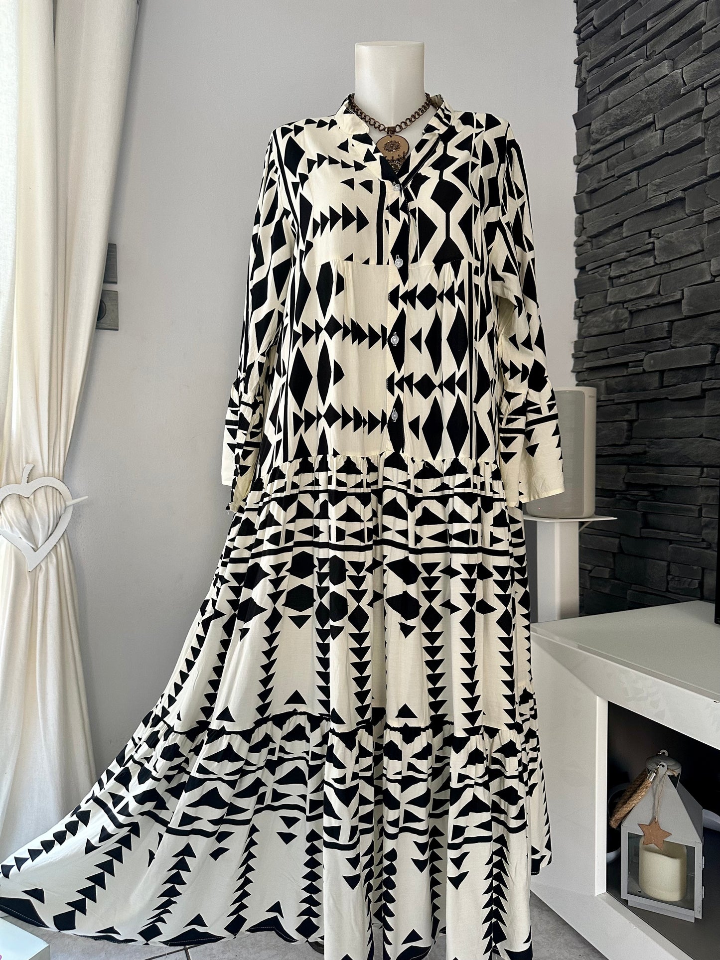 Robe longue Laurence noir et blanc (taille 40 à 48)