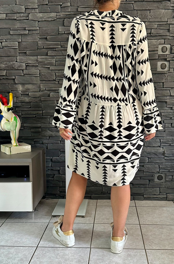 Robe Laurence courte noir et blanc (taille 40 à 48)