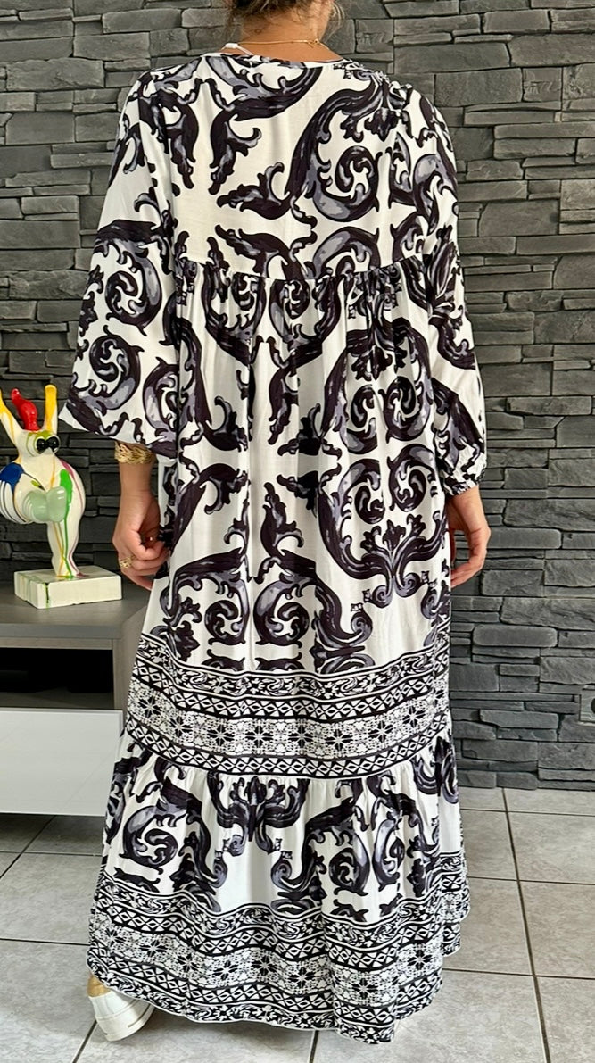 Robe Silas noire (taille 48 à 56)