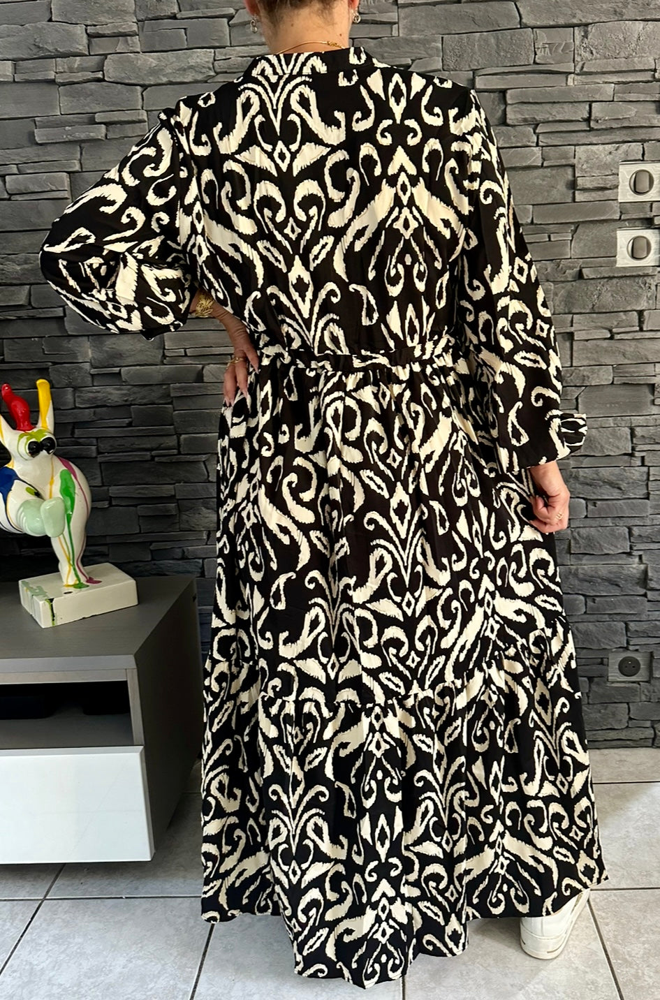 Robe Marta noire (de la taille 40 à la taille 50)