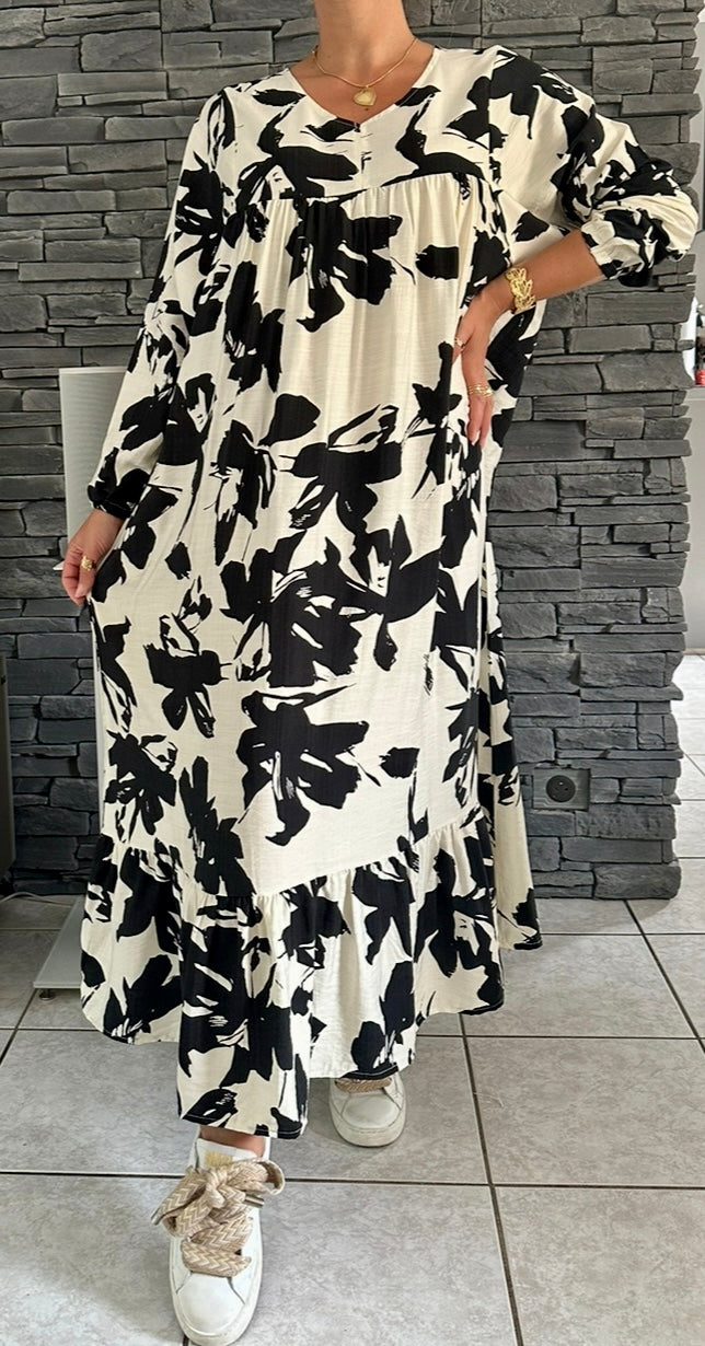 Robe Alessandra noire (taille unique jusqu'au 50)