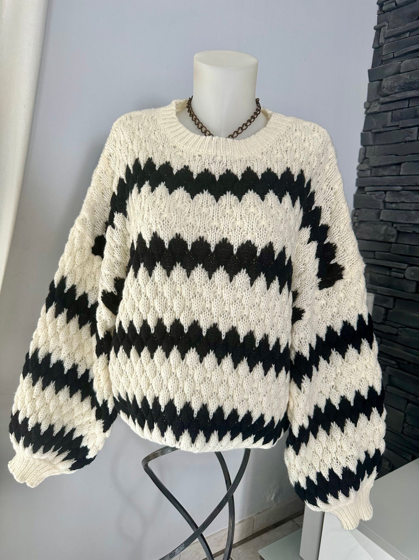 Pull Maya blanc (taille unique jusqu'au 46/48)